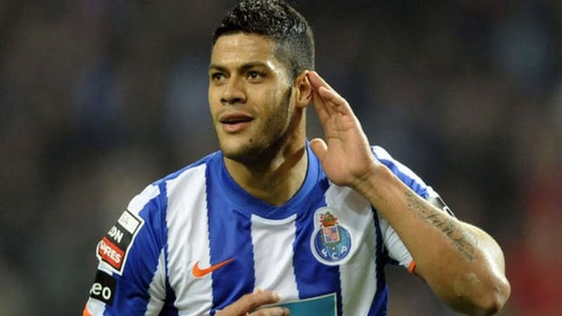 Hulk cũng rất nổi bật khi chơi cho Porto Hulk cũng rất nổi bật khi chơi cho Porto