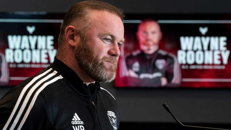 Nhưng sự nghiệp chỉ đạo của Rooney đầy khó khăn
