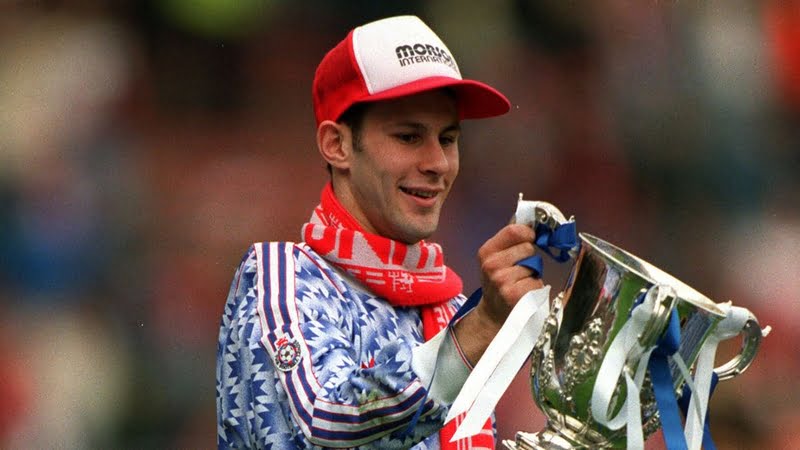 Giggs cũng gặt hái được vô số danh hiệu Giggs cũng gặt hái được vô số danh hiệu