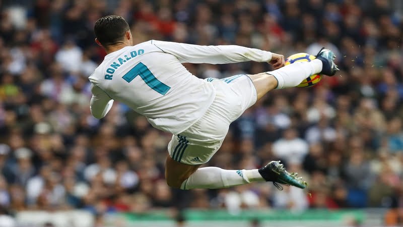 Ronaldo có thể dứt điểm ở mọi vị trí, mọi thời điểm Ronaldo có thể dứt điểm ở mọi vị trí, mọi thời điểm