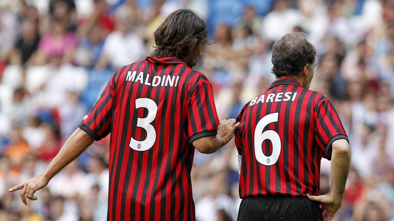 Franco Baresi và Paolo Mandini từng là 2 cái tên vĩ đại của vị trí này Franco Baresi và Paolo Mandini từng là 2 cái tên vĩ đại của vị trí này