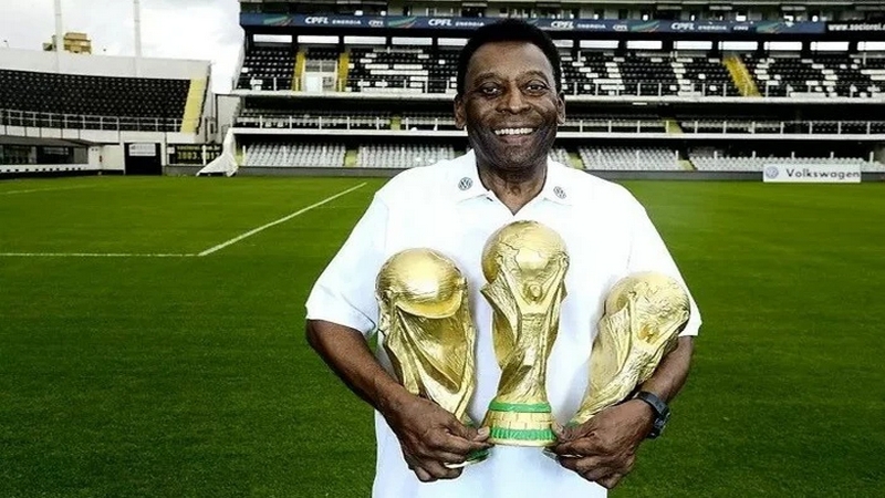 Pele, vị vua duy nhất của bóng đá thế giới Pele, vị vua duy nhất của bóng đá thế giới