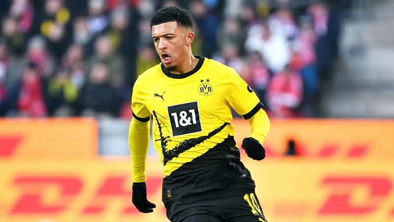 Hiện nay cầu thủ Sancho cũng đã quay trở về Dortmund với hi vọng tìm lại chính mình Hiện nay cầu thủ Sancho cũng đã quay trở về Dortmund với hi vọng tìm lại chính mình